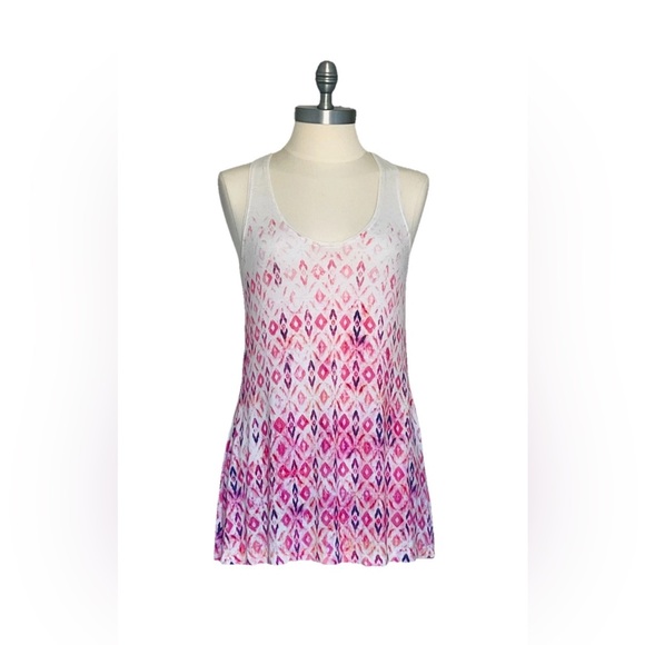 Anthropologie Tops - Anthropologie Akemi + Kin Caicos Women’s Top Geometric Print White Pink Size S